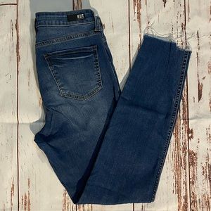 Kut from the Kloth skinny raw hem size 10
